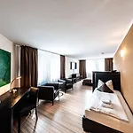 Mauritius & Therme Ξενοδοχείο 4*